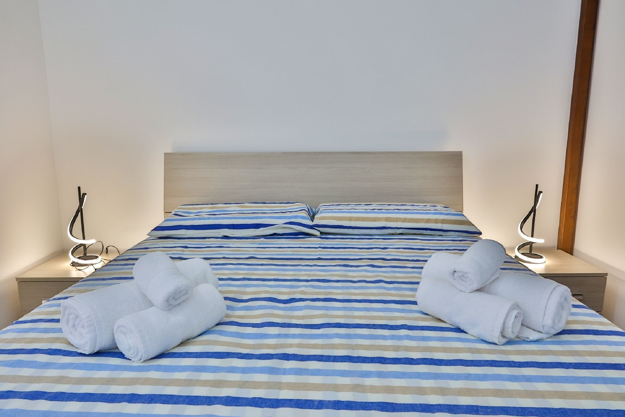 3 habitaciones, tabla de planchar con plancha y wifi gratis 
