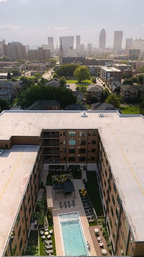 Exterior - NuLu Suites: Plush Bourbon & Beyond King Bed Suite (Louisville)