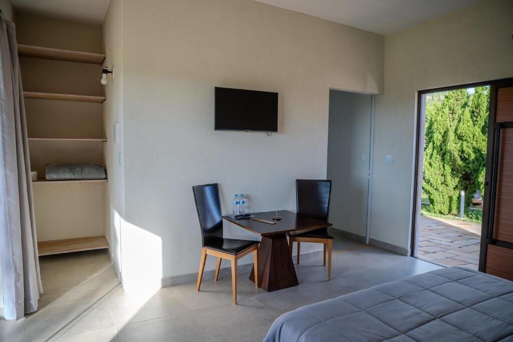 Quarto duplo clássico, varanda, vista para a montanha com acessibilidade (9)