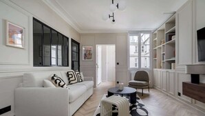 Unclassified image, 5 of 10, button - Rousselet - Amazing Parisian Flat in the 7th (Paris)