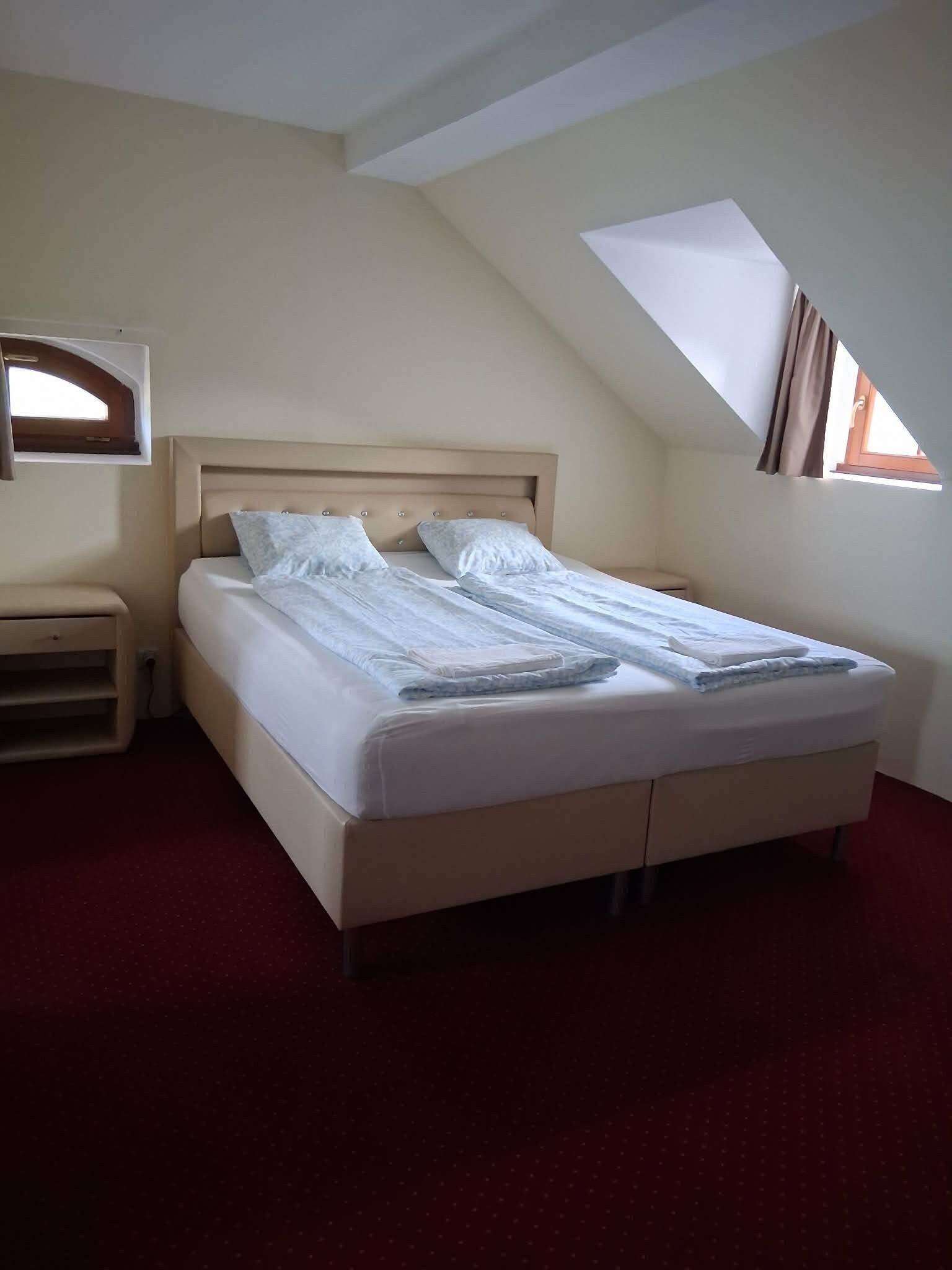 Habitación triple | Wifi gratis y ropa de cama
