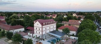 Villa Oliver Abádszalók