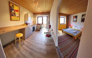 1 chambre, fer et planche à repasser, Wi-Fi, draps fournis