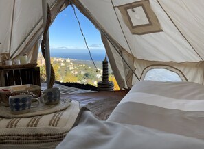 Room - House Between Sea and Mountains in Cervione (Cervione)
