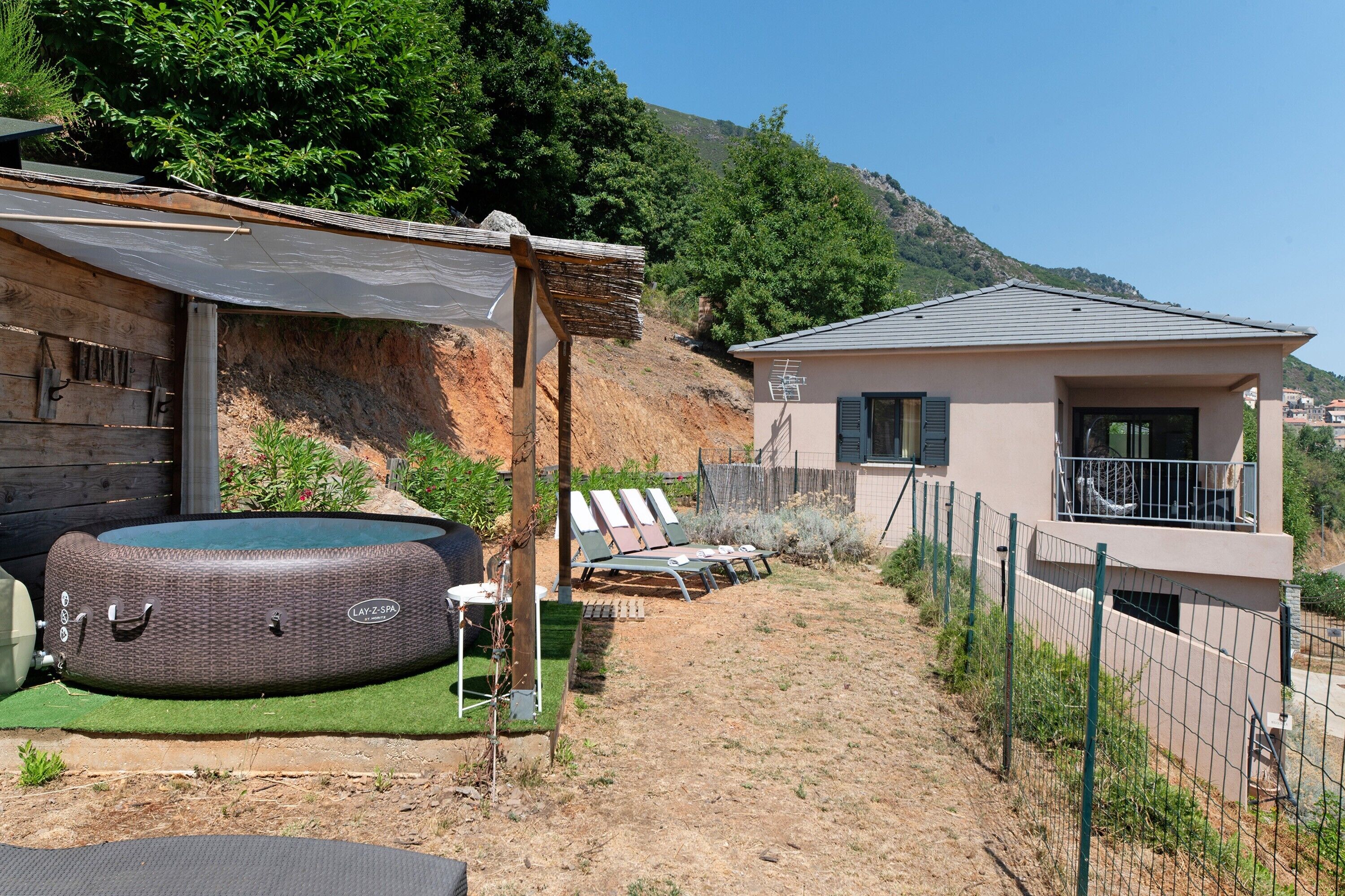 Baignoire à remous extérieure