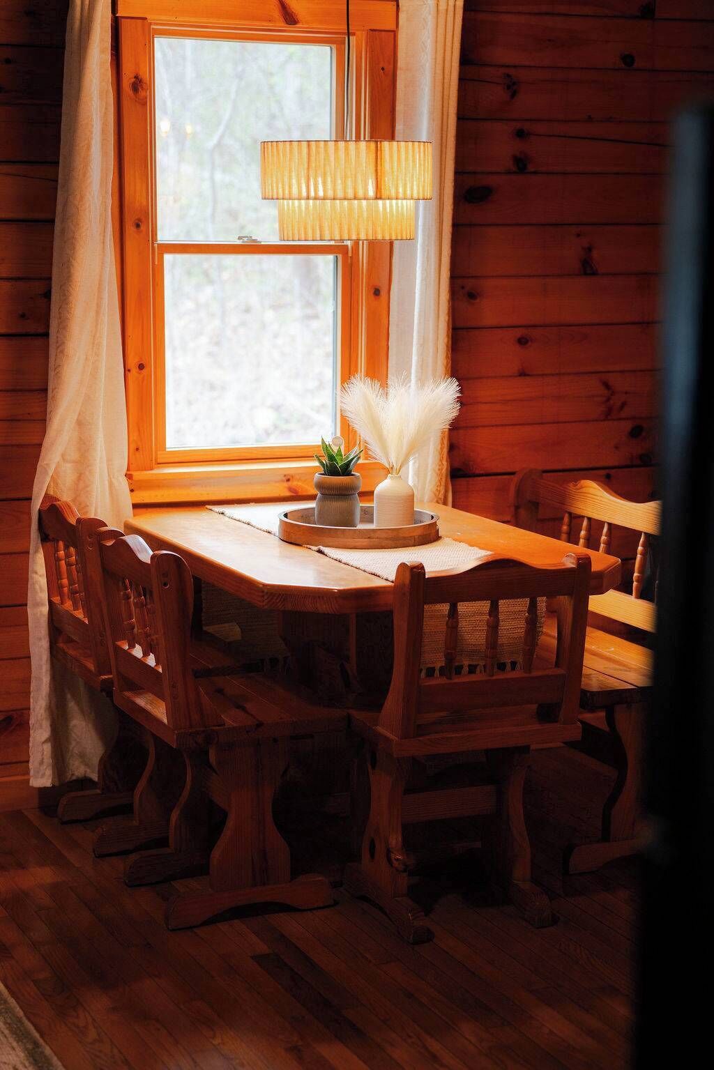 Cabin, 1 King Bed with Sofa bed, Hot Tub (Shepherd's Grove) | Dining