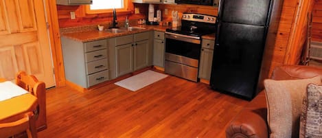 Cabin, 1 King Bed with Sofa bed, Hot Tub (Shepherd's Grove) | Interior