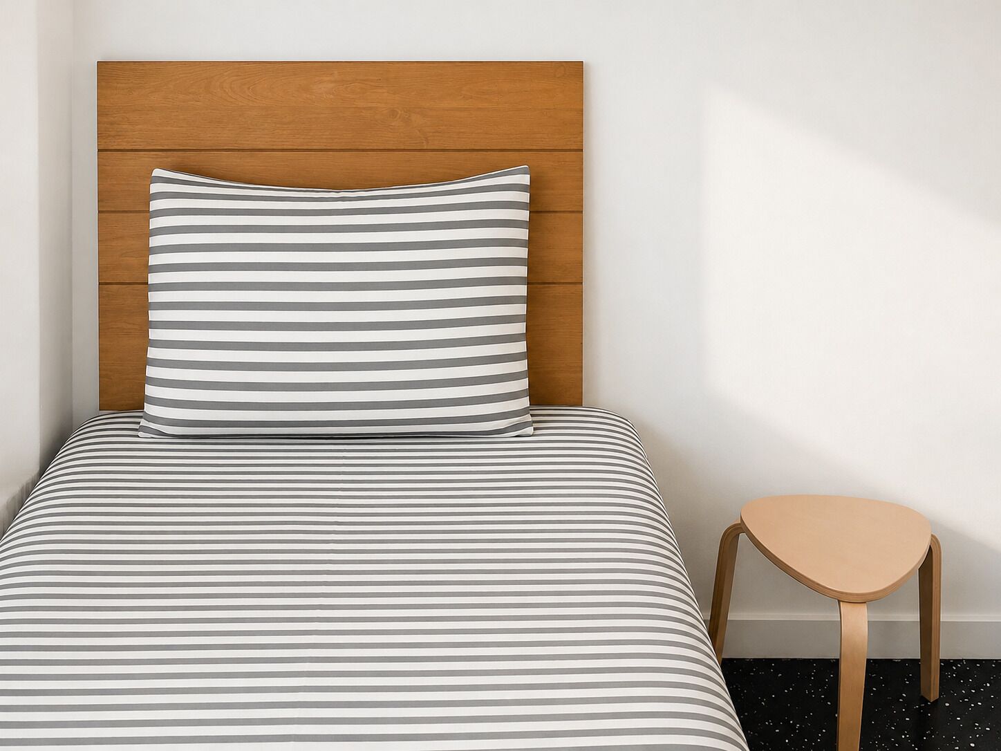 Yhden hengen huone | Ylelliset vuodevaatteet, memory foam -patjalliset sängyt, ilmainen Wi-Fi