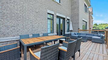 Casa Luxury, 4 camere da letto, vista giardino | Terrazza/patio