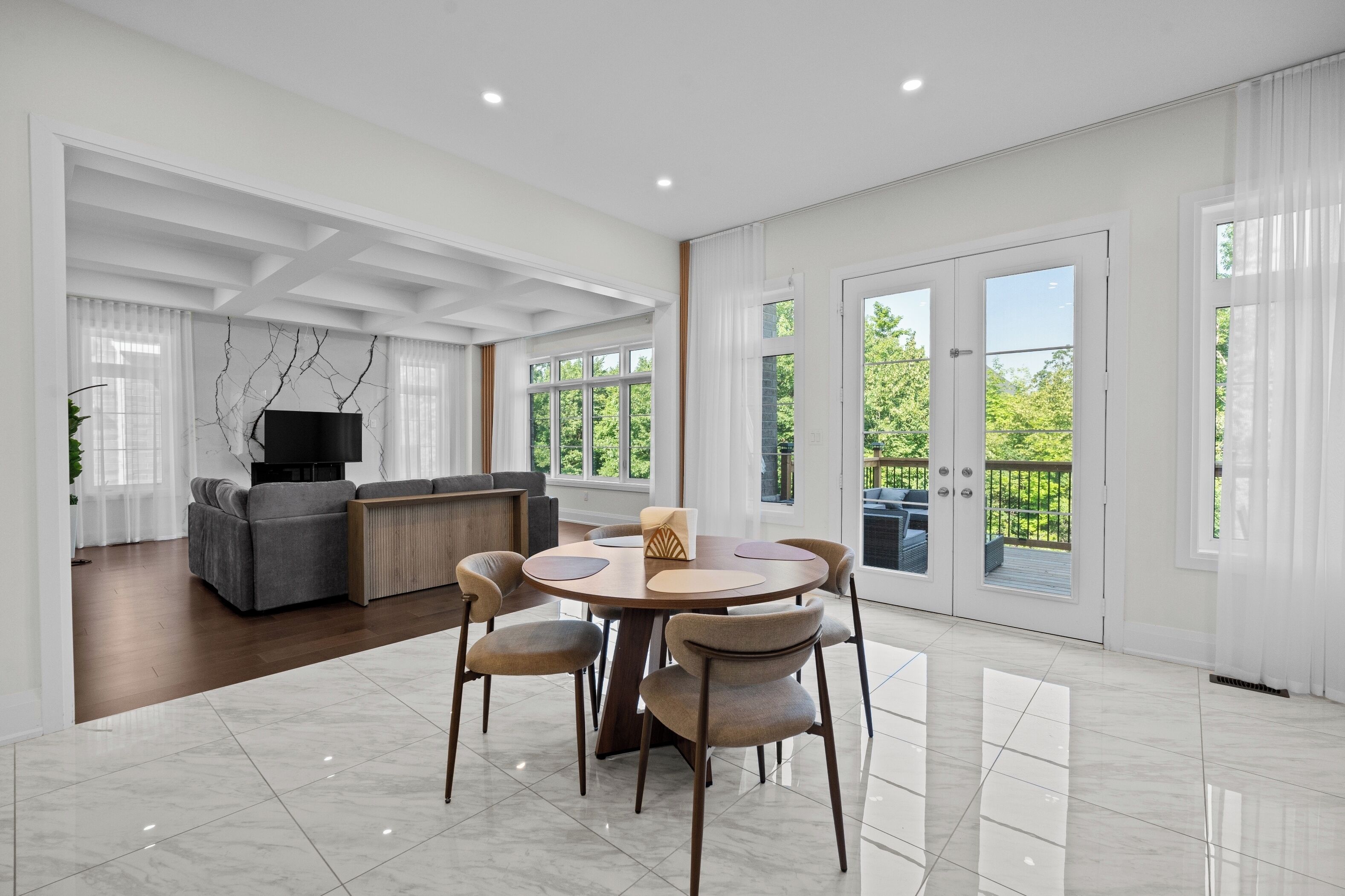 Maison luxueuse, 4 chambres, vue sur le jardin | Cuisine privée | Cafetière-théière, réfrigérateur, four à micro-ondes, un four