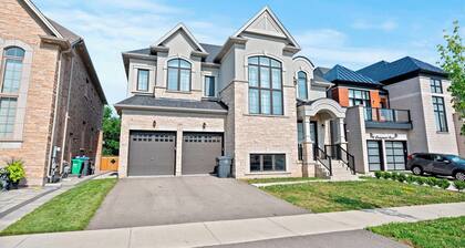 GlobalStay 4 Bedrooms House in Brampton