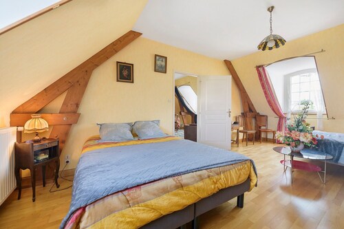 Maison de campagne 'La Tourelle De La Croix' avec jardin privé