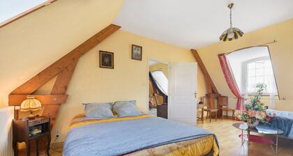 Maison de campagne 'La Tourelle De La Croix' avec jardin privé