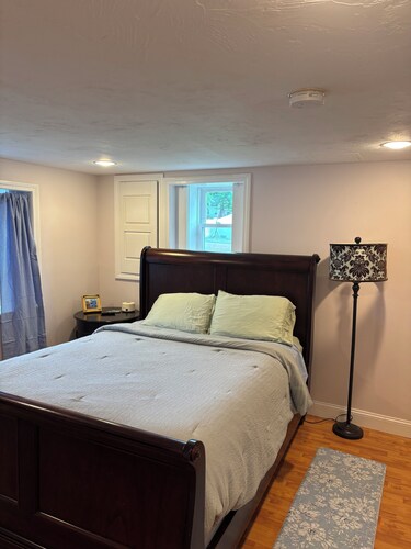 Perfectly Scituated One Bedroom In-law Apartment