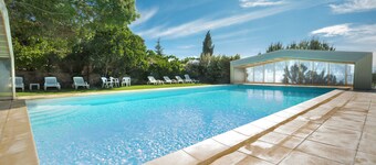 GENÊT Vacation Rental – Large vacation rental for 12 people with a pool, in the heart of the Provençal vineyards