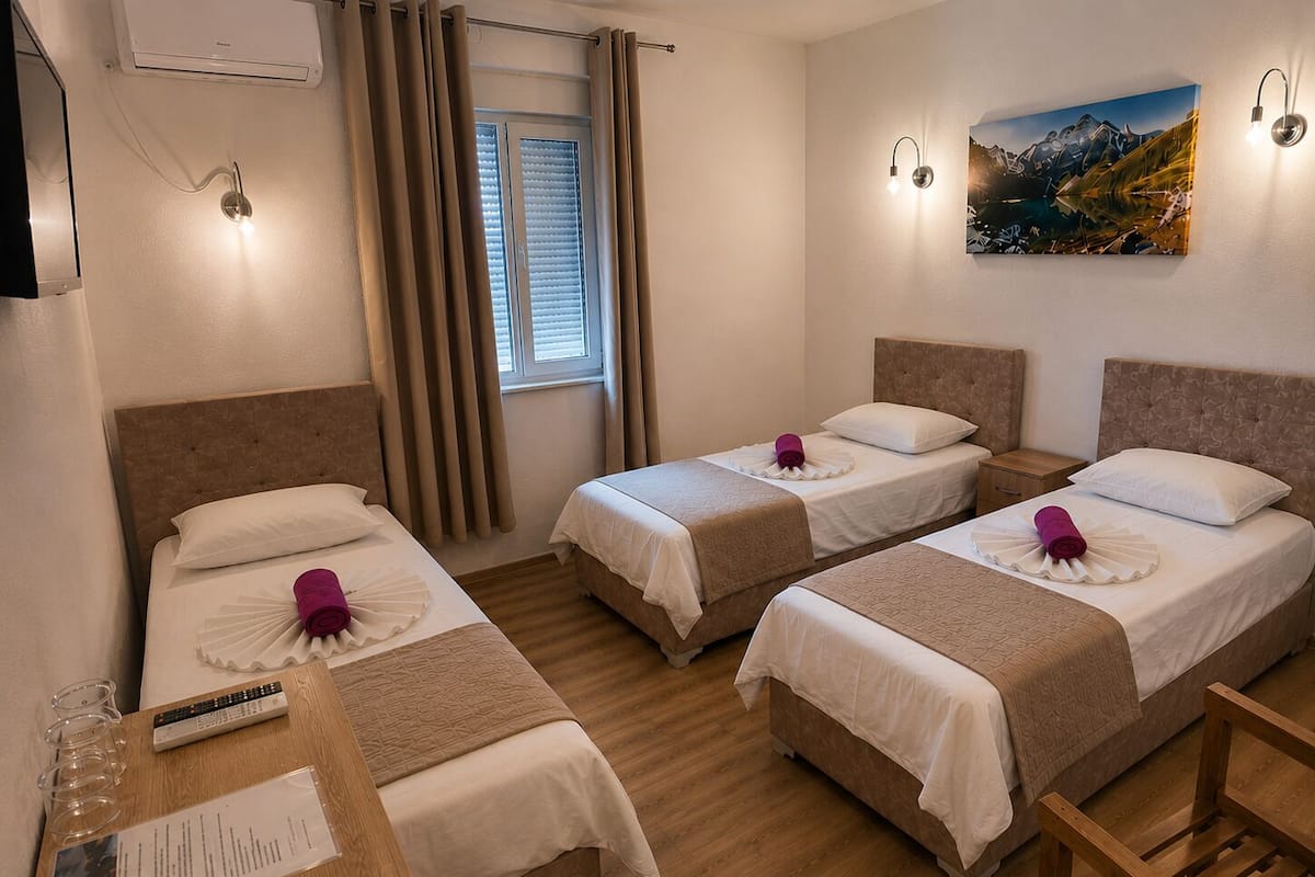 Comfort Triple Room | WiFi (free)