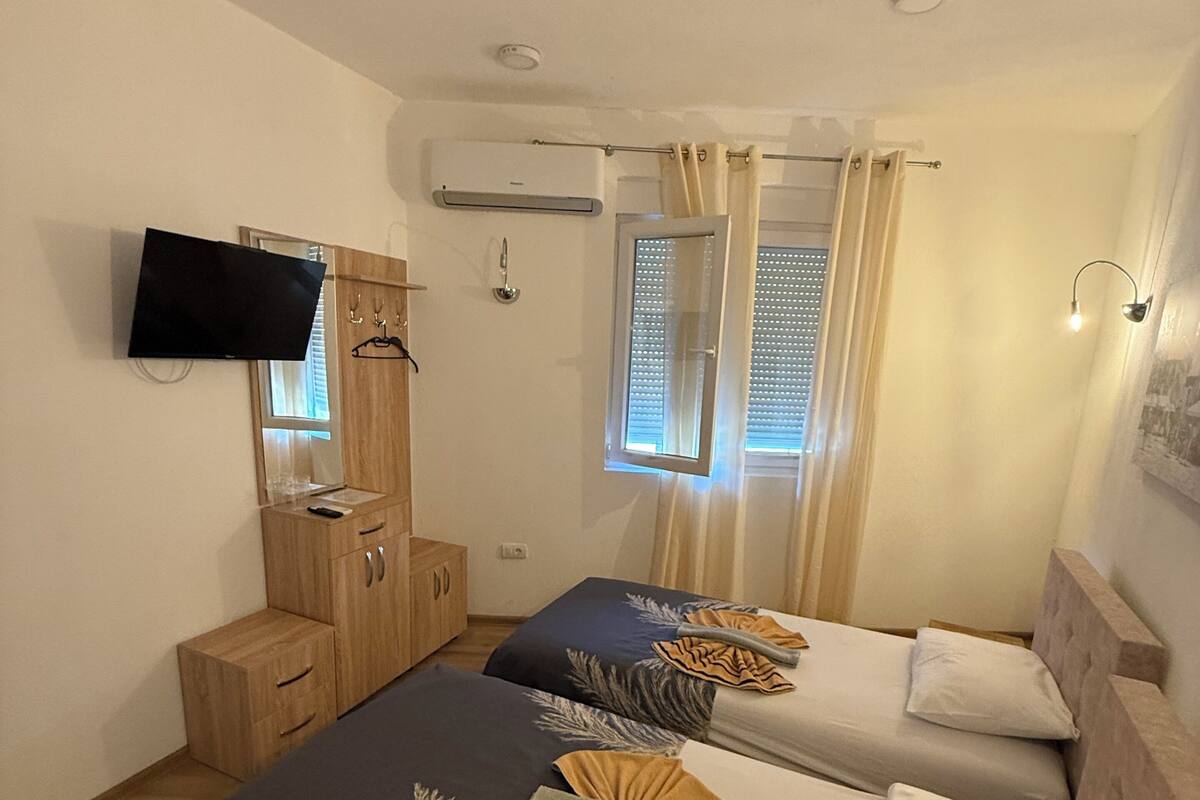 Standard Twin Room | WiFi (free)