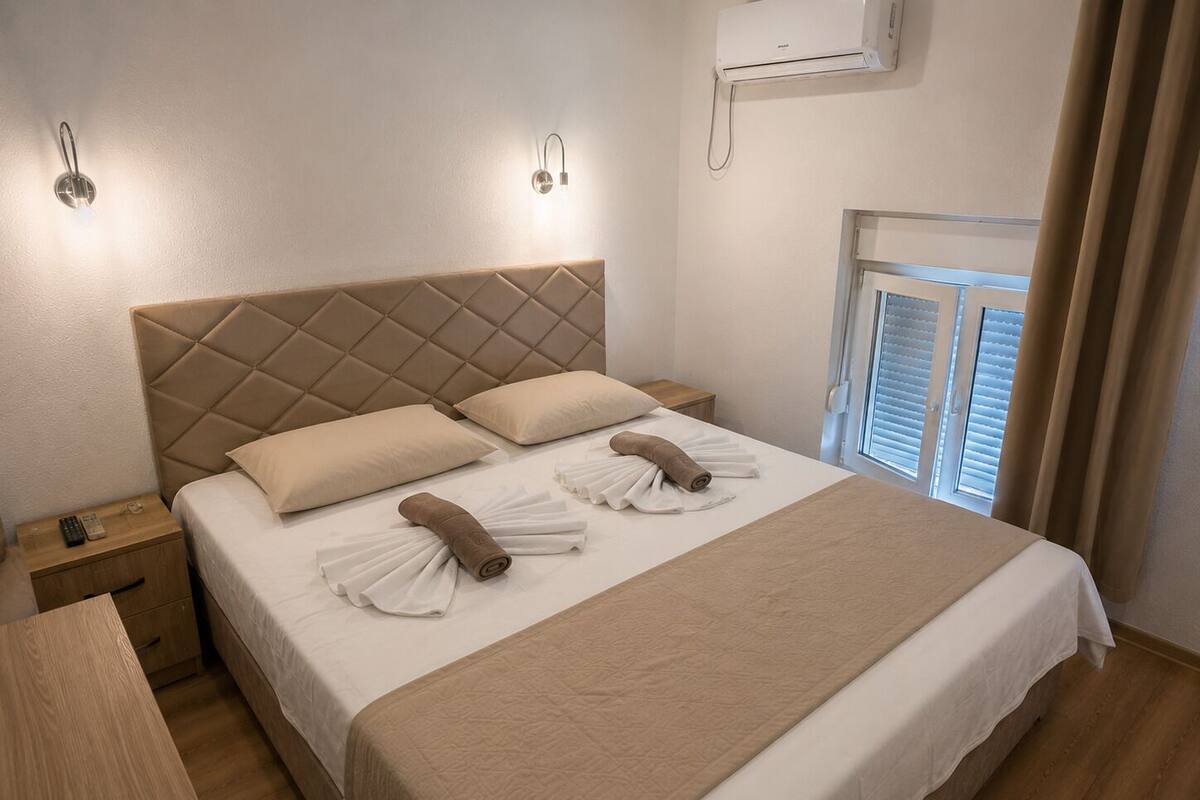 Comfort Double Room | WiFi (free)