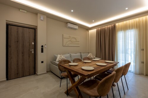 Central Luxury Jacuzzi