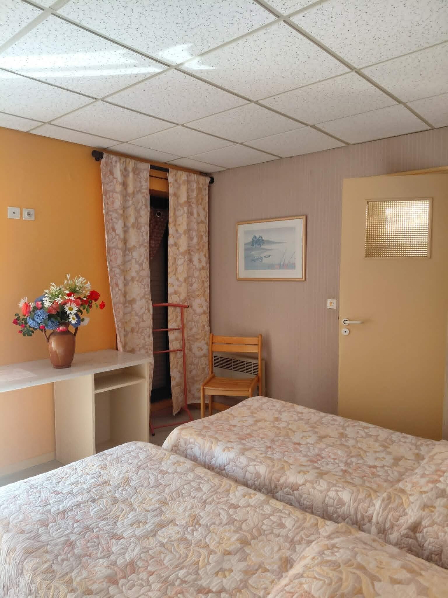 1 bedroom, WiFi, bed sheets