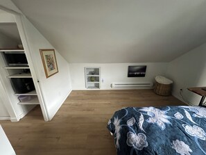 1 habitación, wifi y ropa de cama