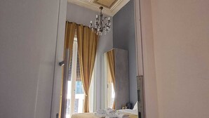 Unclassified image, 2 of 6, button - Cozy Rooms in the City Center (Reggio Calabria)