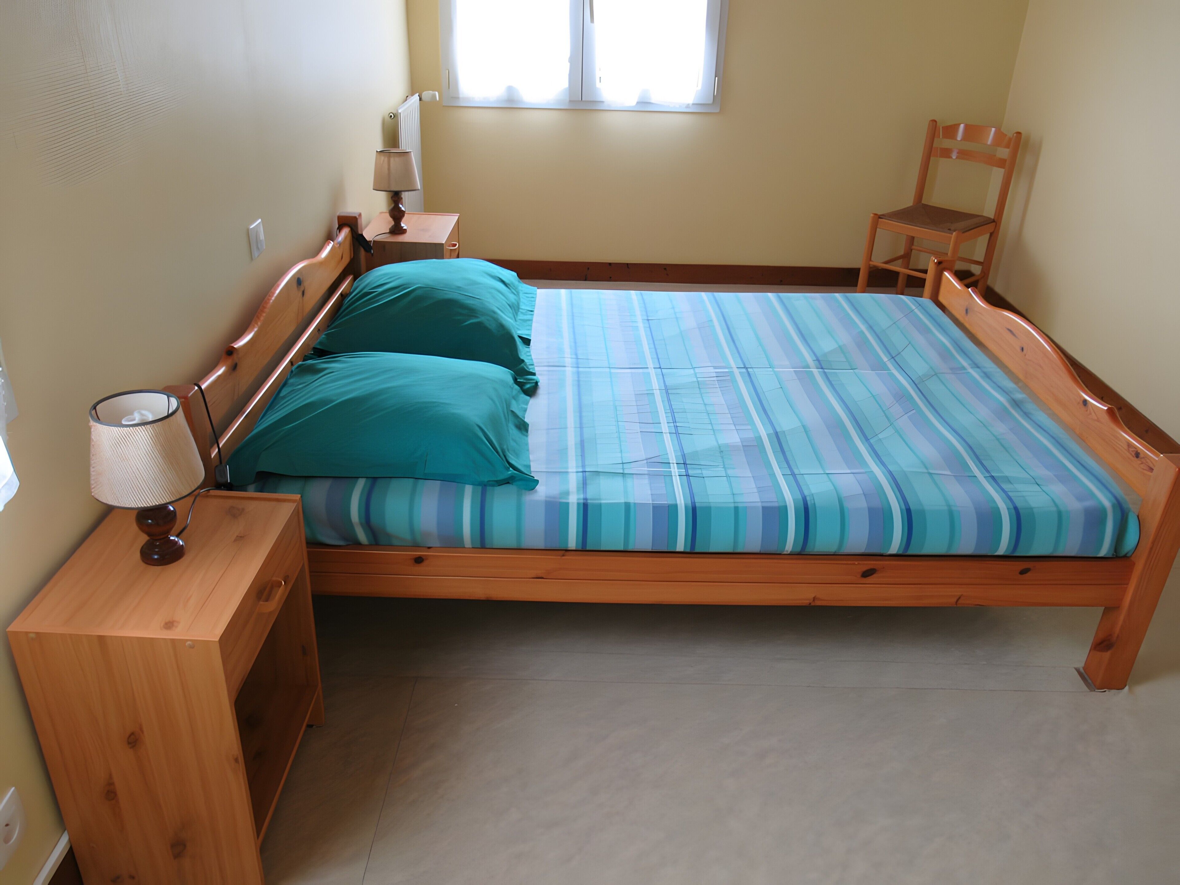 Tabla de planchar con plancha y wifi 