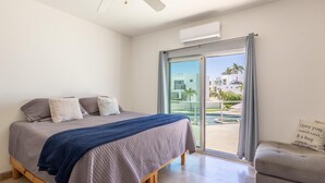 5 bedrooms, iron/ironing board, free WiFi, bed sheets - Large 5-bedroom home-2 Pools - Arch View Rooftop (Cabo San Lucas)
