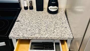 House | 1 bedroom, high-speed internet