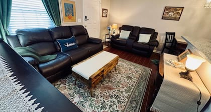 Gorgeous Condo Across From Vet School