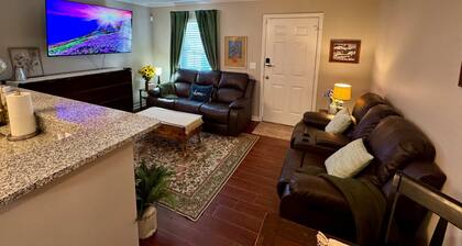 Gorgeous Condo Across From Vet School