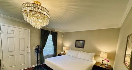 Gorgeous Condo Across From Vet School