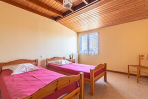 2 chambres, fer et planche à repasser, Wi-Fi