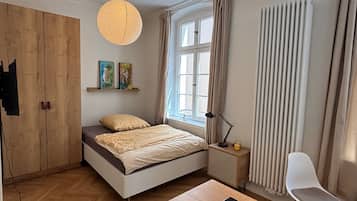 1 bedroom, iron/ironing board, bed sheets