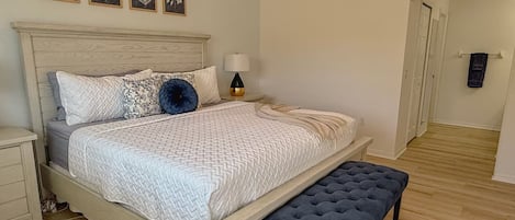 3 habitaciones, tabla de planchar con plancha y wifi gratis