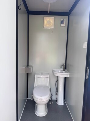 Bathroom - Bears Den (North Port)
