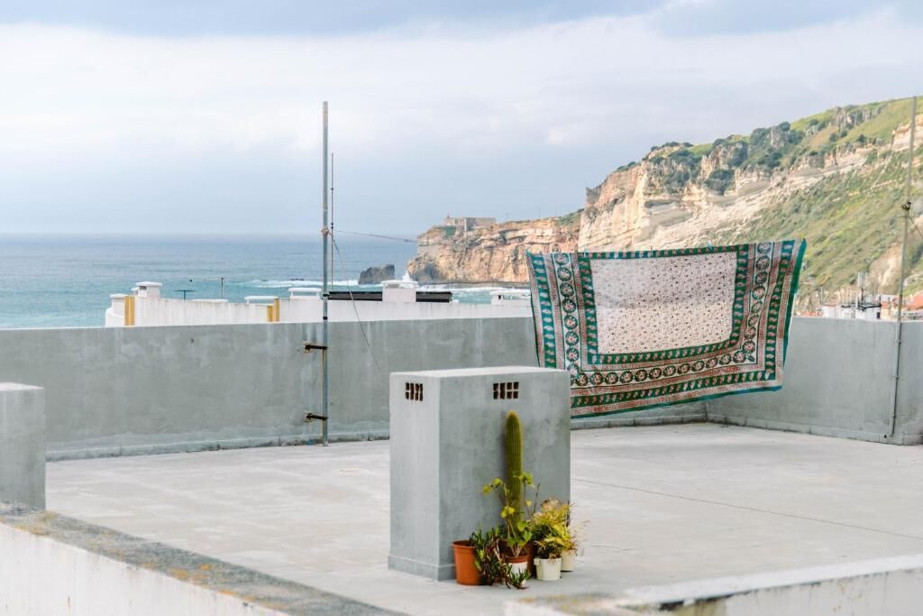 Standard-Doppelzimmer, Balkon, Strandblick | Unterkunftsgelände