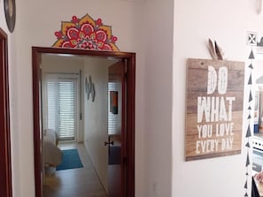 Standard Double Room, Balcony, Beach View | Interior