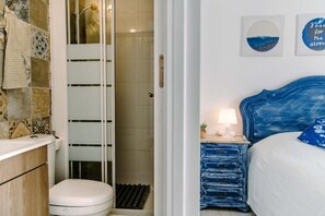 Phòng đôi Tiêu chuẩn, ban công, quang cảnh bãi biển | Màn/rèm cản sáng, bàn ủi/dụng cụ ủi quần áo 