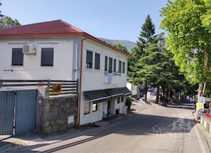 Exterior - Casa da Floresta (COVILHÃ)