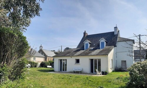 Family home in Saint Lunaire, near the beaches and town center