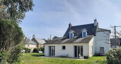 Family home in Saint Lunaire, near the beaches and town center