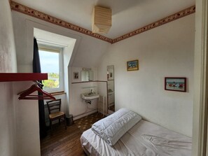 5 bedrooms, WiFi
