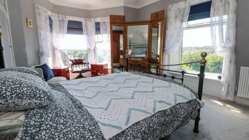 2 bedrooms, WiFi (free), individually decorated, individually furnished