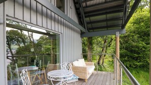 Outdoor dining - Osprey Boathouse (Aberfeldy)