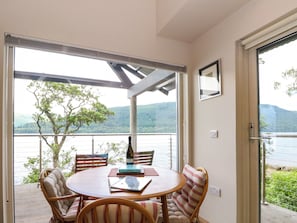 Unclassified image, 4 of 29, button - Dipper Boathouse (Aberfeldy)