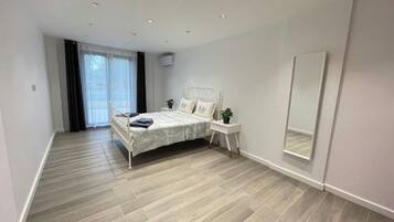 Akbay Home Bozcada Premium | Rideaux occultants, chambres insonorisées, fer et planche à repasser