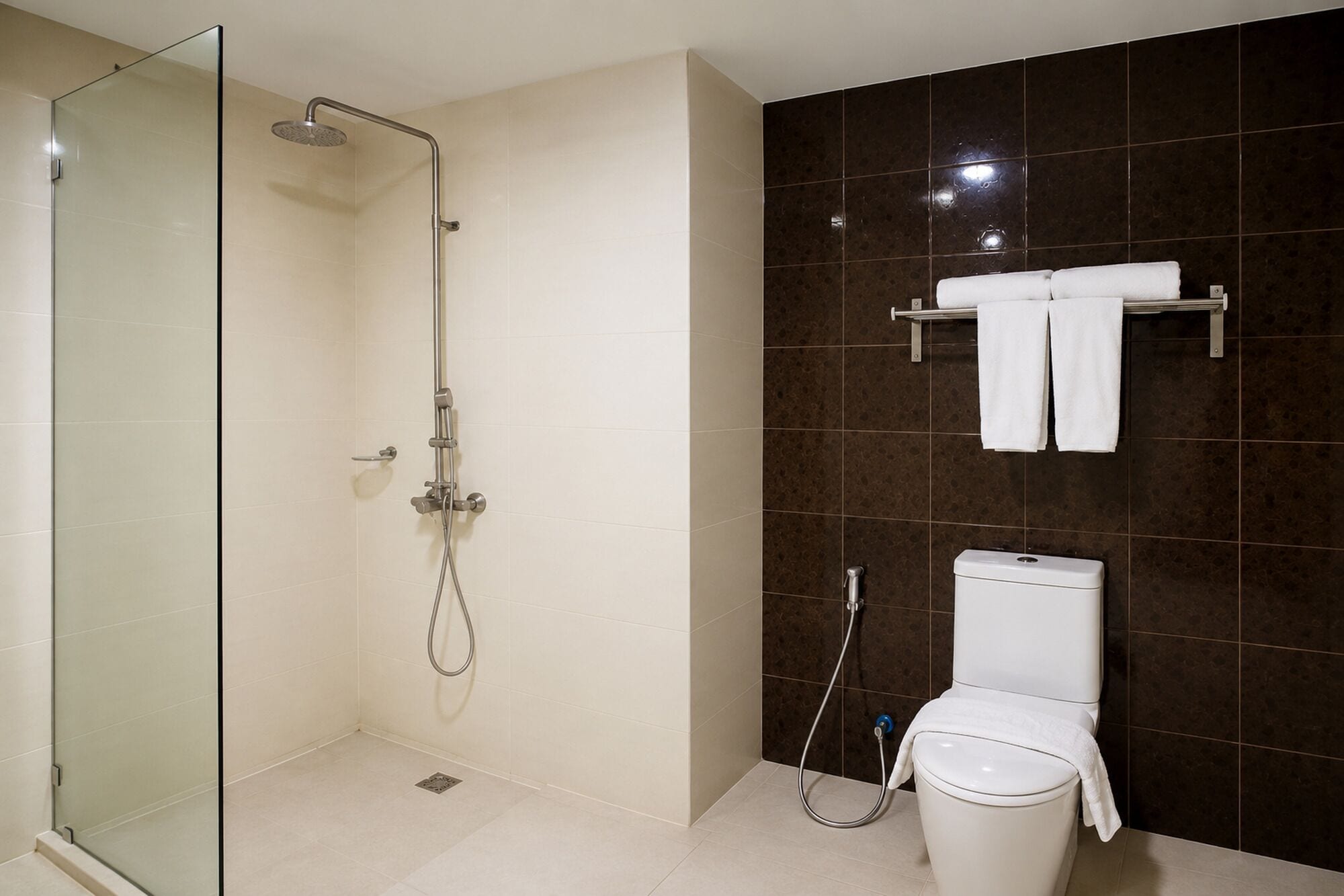 Habitación triple superior | Baño