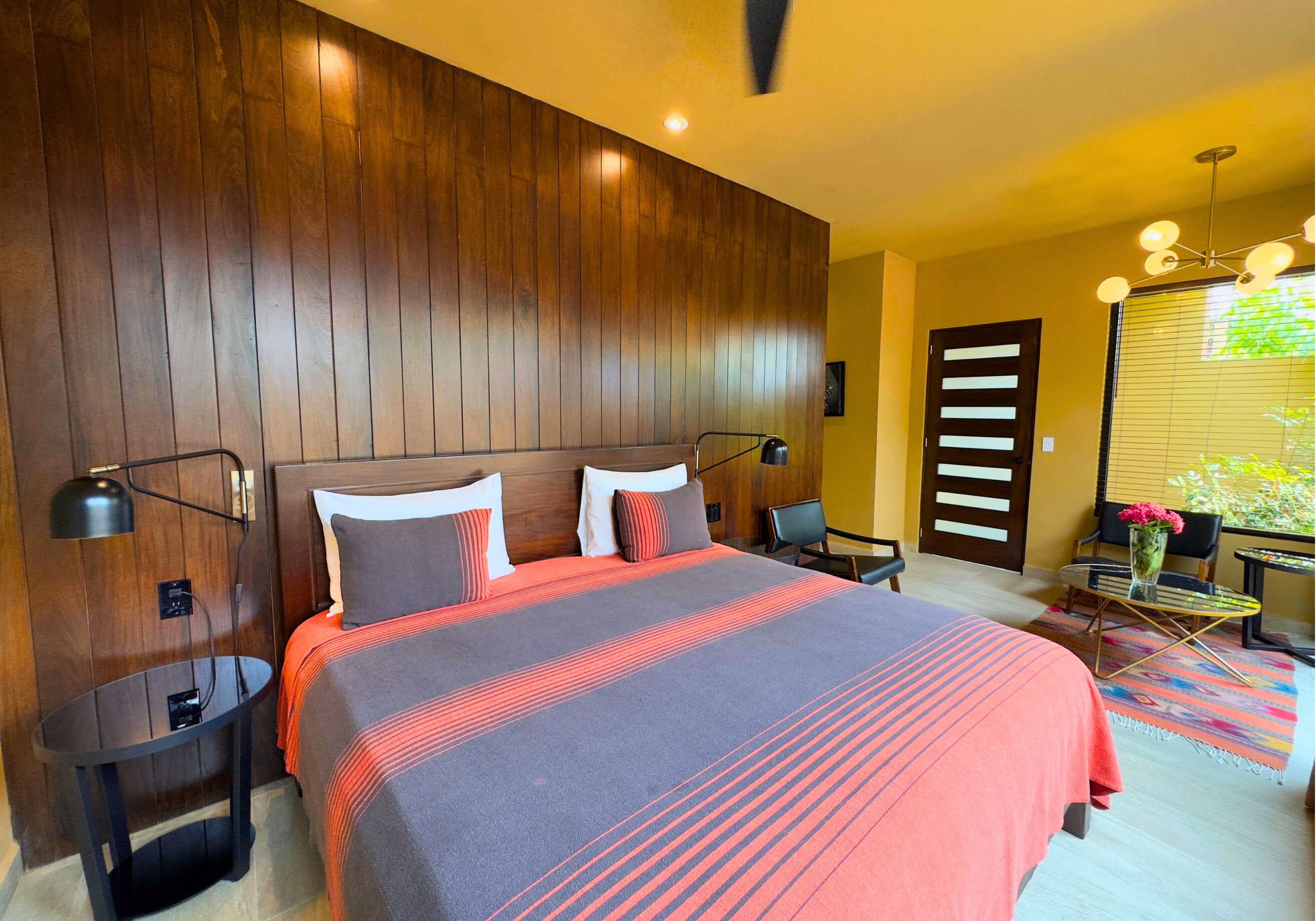 Standard Suite | In-room safe, free WiFi