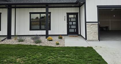 Ash & Alder Townhouse